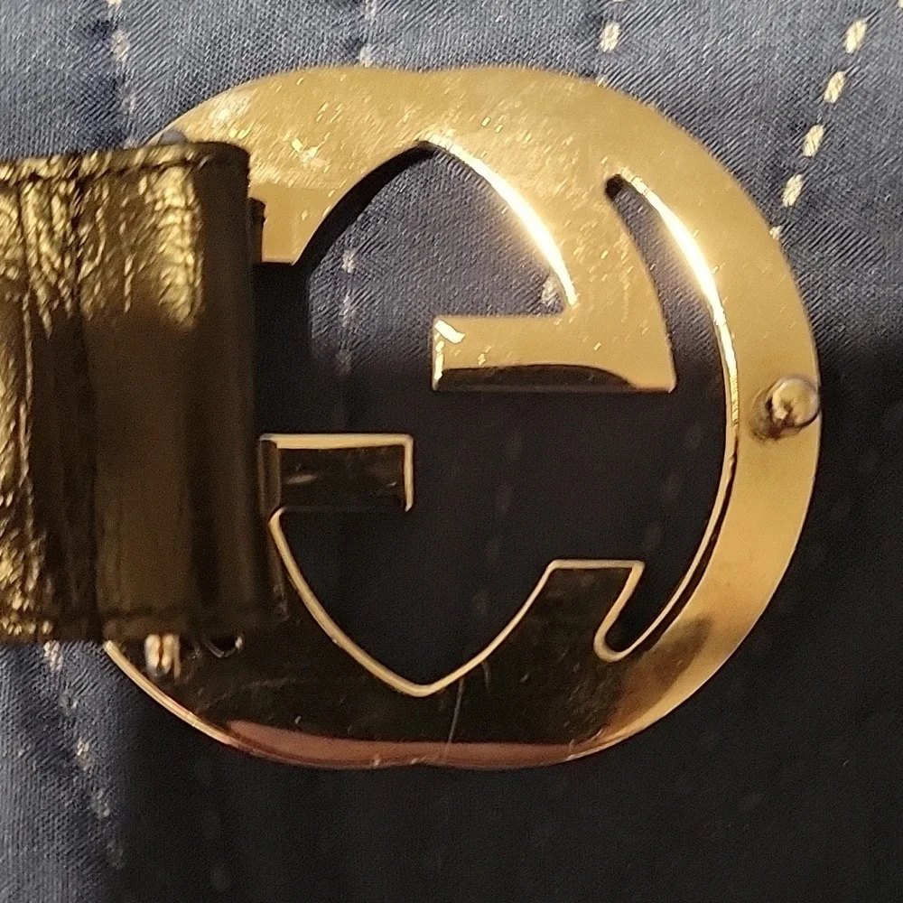 womans Gucci Belt